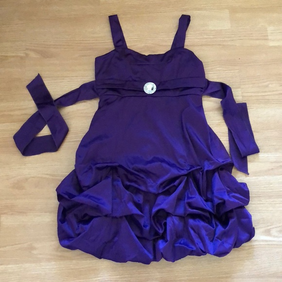 PRINCESS DRESS BY RUBY ROX - Picture 3 of 4